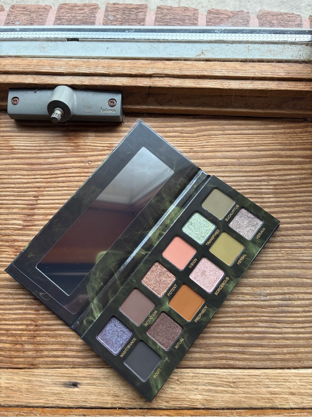 New Unearthly Cosmetics Sorcerous Smoke Eyeshadow Palette